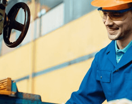 Токарь-универсал